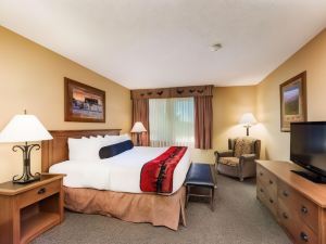 Best Western Plus Kelly Inn  Suites