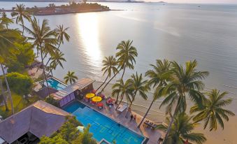 Tango Luxe Beach Villa, Koh Samui