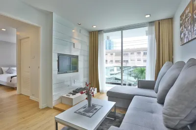 United Residence Ekamai Bangkok