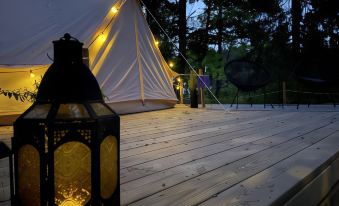 Tent Delhi a b&b in a Luxury Glamping Style