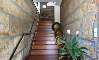 My Mother`s House - Housity