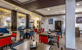 Holiday Inn Express & Suites Lexington