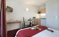 Vacancéole - les Demeures Champenoises Confort Hotels in Vinay