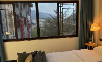 Tony Papa's House Apartment (Pubao Line)