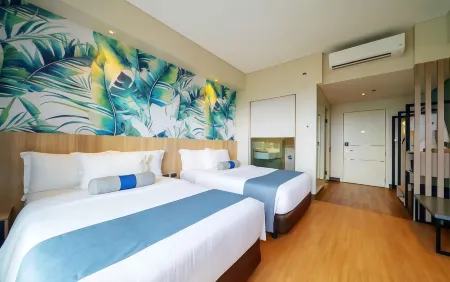 Solea Palm Resort Mactan Отели в г. Кордова