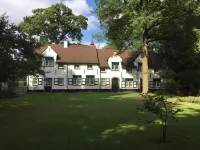 Rose House B&B Hotels in Gavere