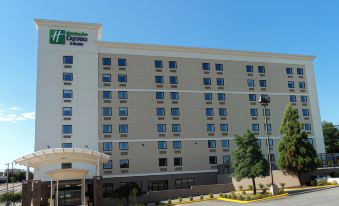 Holiday Inn Express & Suites Baltimore West - Catonsville