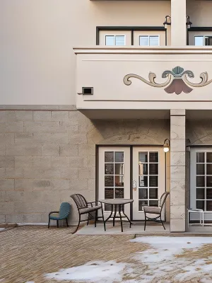 Family Getaway-Pool, Tubing, Skiing, & Ice Castles Villa 1002 Villa