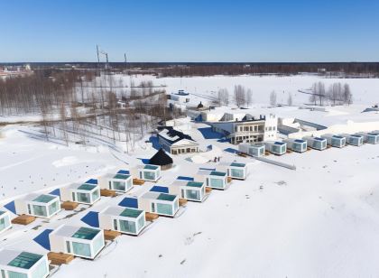 Seaside Glass Villas