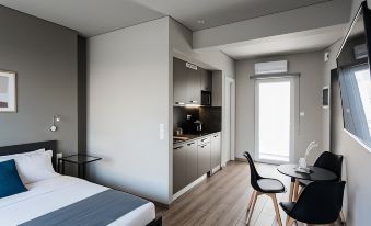Wyz Athens Apartments by Upstreet