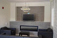 Days Inn by Wyndham 100 Mile House Hotels in 108 Mile Ranch