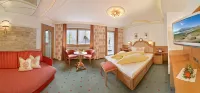 Hotel Alpenjuwel 4 Sterne Superior Hotels in Tux