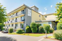 Parkhotel Sonnenberg Hotels near Weinladen Draiser Hof - Weingut Baron Knyphausen