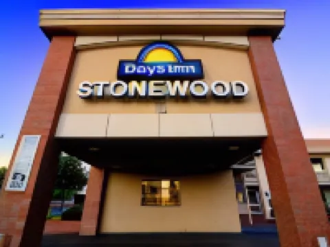 Days Inn by Wyndham Downey Hotels in Downey