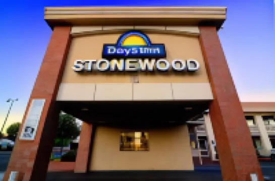 Days Inn by Wyndham Downey