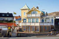 Strandflickornas Annex Gula Villan Hotels in Lysekil