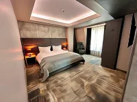 Aniroc Signature Hotel Hotels near Hungarian Statue of Liberty
