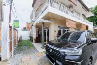 Arwana Inn Syariah Lampung Mitra RedDoorz Hotels in Pesawahan