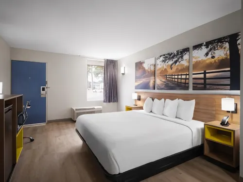 Days Inn by Wyndham Montgomery I-85