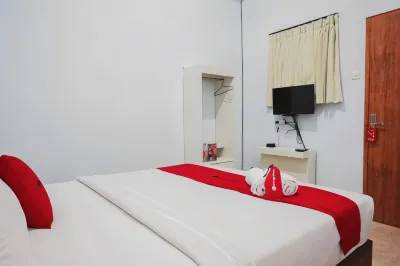 RedDoorz Near Velodrome Malang 2 Hotell i Lesanpuro