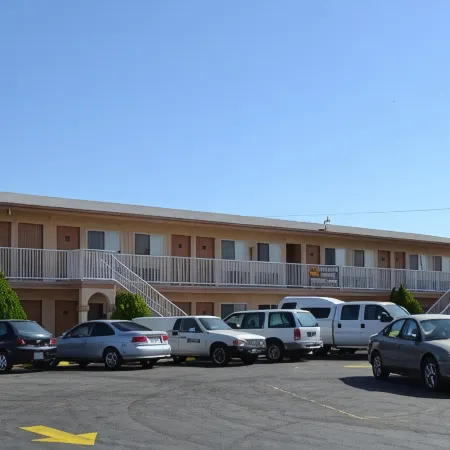 Budget Inn
