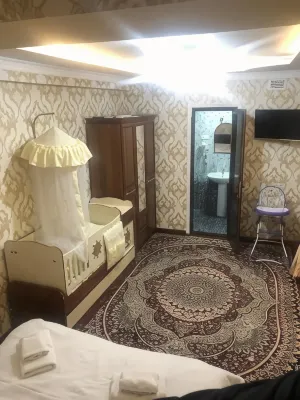 Tilyakori Hotel Hotel dekat Registan