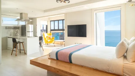 Gyeongju Luna Piena Pool Villa