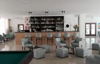 Hotel Melius - بار