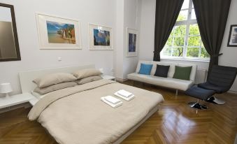 Galeria Rooms