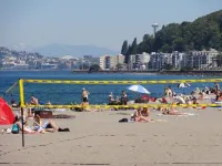 Luxury Alki Beach Townhome w/ Large Private Rooftop & Amazing Views! - ติดทะเล