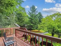 The Bear Lair-Cozy Retreat-Close to 2 Ski Resorts-Central Heating and AC 塔克縣住宿飯店