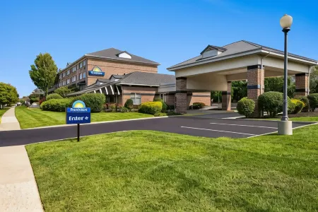 Days Inn by Wyndham Hershey Отели в г. Херши