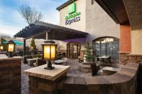 Holiday Inn Express Prescott Hotel berhampiran Heritage Park Zoo