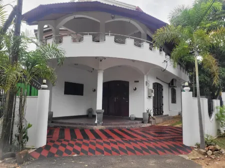 Grace The Joyful Rest Отели рядом с достопримечательностью «iSoft Trchnologies»