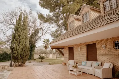 Vega de la Reina Hotels in Jaén
