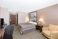 Super 8 by Wyndham Belleville Hotels in Republic County