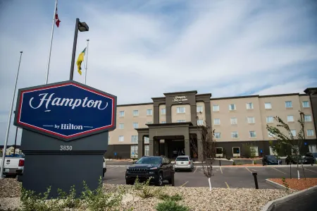 Hampton Inn & Suites by Hilton Regina East Gate