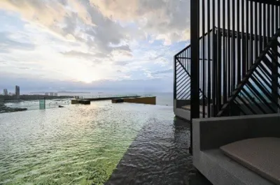 Edge Central Pattaya by Mickey Hotels in 