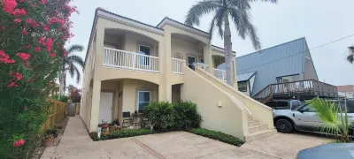 Beach & Palms Condo Hotels near Island Metro (The Wave) Bus Stop - "Across from La Copa"