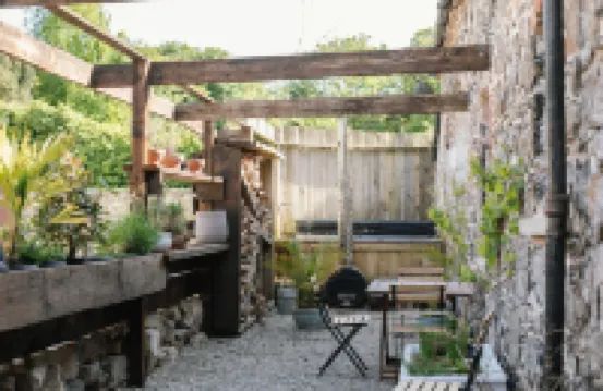 Stay Lagom Riders Lodge Hotels near Kinbane Castle