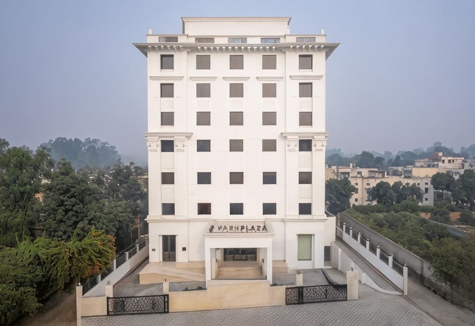 hotel overview picture