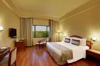 Hotel Clarks Shiraz Hotels in Agra