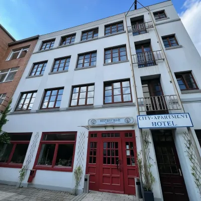 City Apartment Hotel Hamburg Hotel dekat Wohlerspark