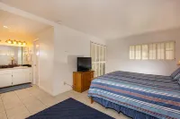 Stunning Views and Easy Beach Access - Gorgeous Oceanfront Haven Hotels in Solana Beach