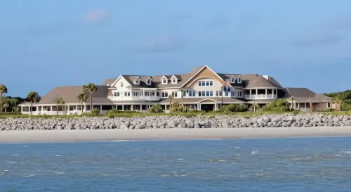 Breathtaking Marsh Views and Screened Porch - Inviting Coastal Haven Hotel di Seabrook Island