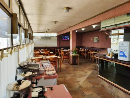 Apart Lima 265 Отели рядом с достопримечательностью «Pasaje Roverano»