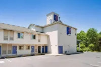 Motel 6 Statesville, NC - 2-Star