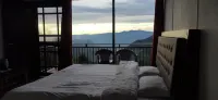Sunrise Resort Hotels in Kempty Range