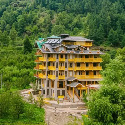 The Hosteller Old Manali, Manu Temple Hotels near Igloo stay sethan