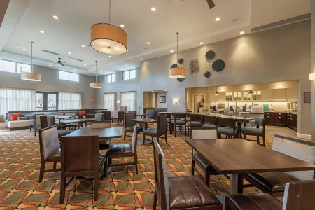 Homewood Suites by Hilton Boston Marlborough Отели рядом с достопримечательностью «Tougas Family Farm»
